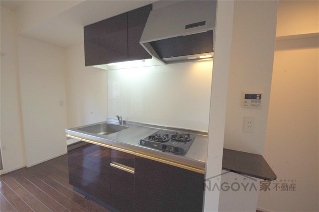 Ｌａ Ｆaｃａｄｅ キッチン