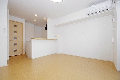 Cielo Garden Tsuda (シエロ・ガーデン・ツダ) A棟  リビング