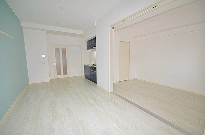 フェリシエ三萩野 リビング