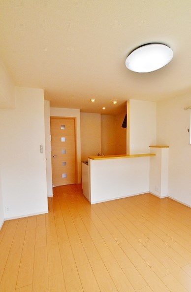 Cielo Garden Tsuda (シエロ・ガーデン・ツダ) C棟 リビング