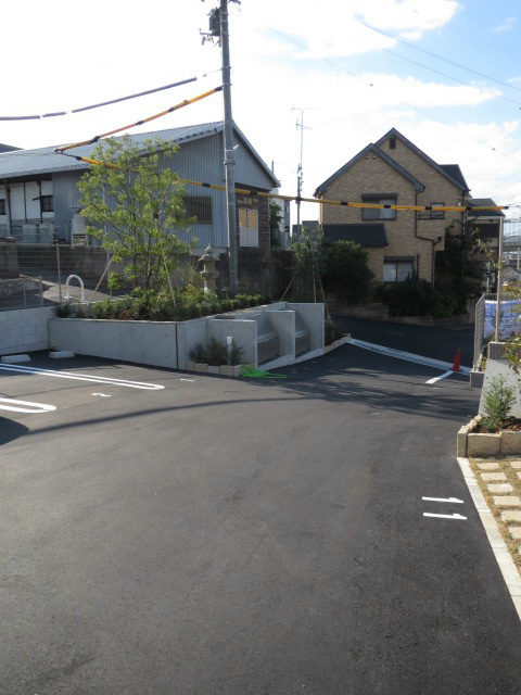 アヴァンセ和泉中央 駐車場