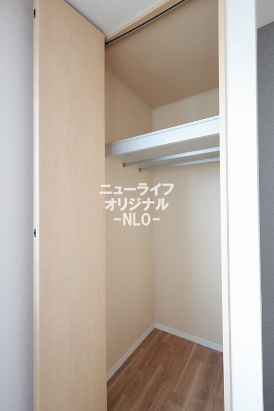 ウィステリア 収納