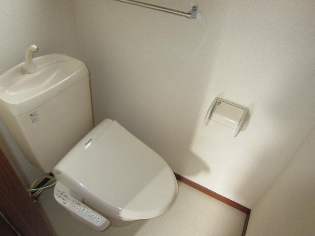 メゾンセレーノB トイレ