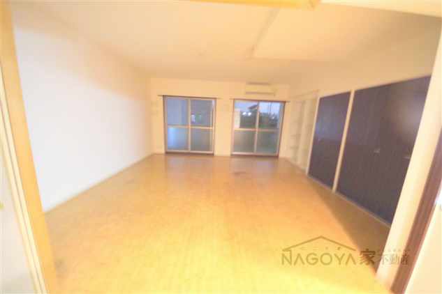 フロレアールⅡ リビング