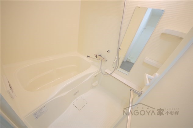 CORNES HOUSE NAGOYA 風呂画像