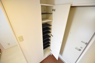 ERIOS COURT KⅡ（エリオスコートＫⅡ） 玄関