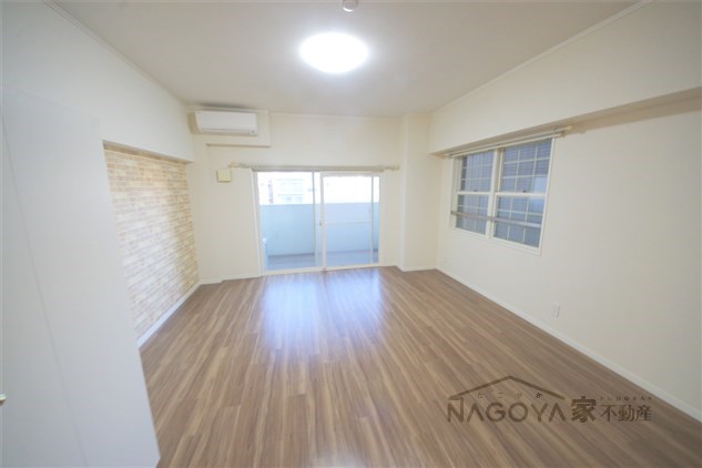 ST．REGIS　IZUMI リビング