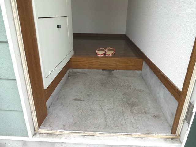 クレールあおば 玄関