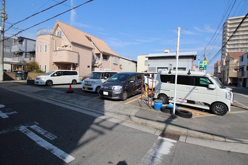 堀モータープール 外観
