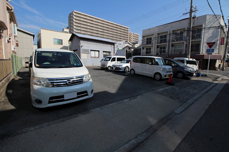 堀モータープール 外観