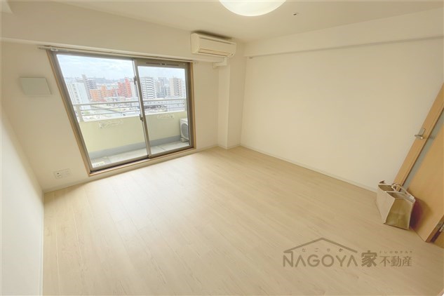 レジデンス金山スクエア ベッドルーム