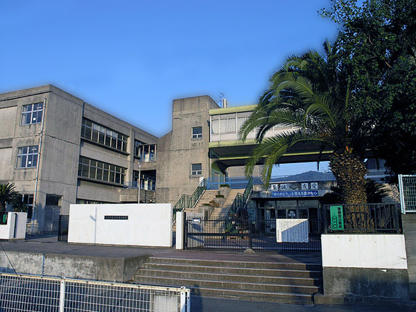 クロワール 中学校