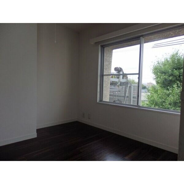 大脇ビル リビング