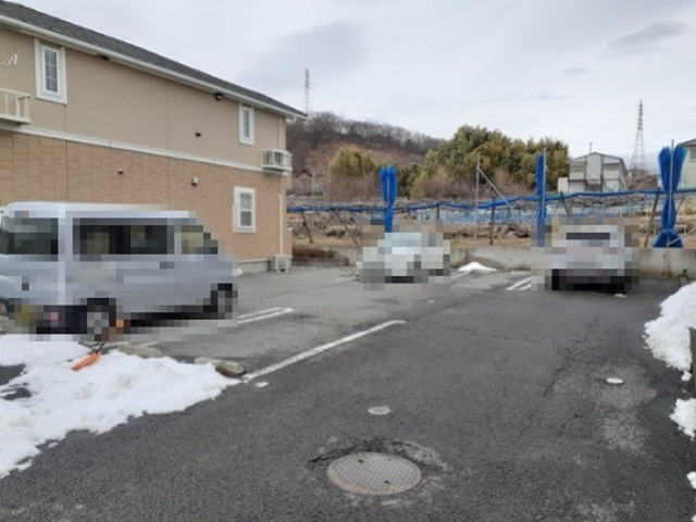 カーサ・ソーレ　Ａ棟 駐車場