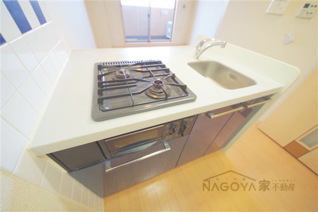 プレサンス名古屋駅前ヴェルロード キッチン