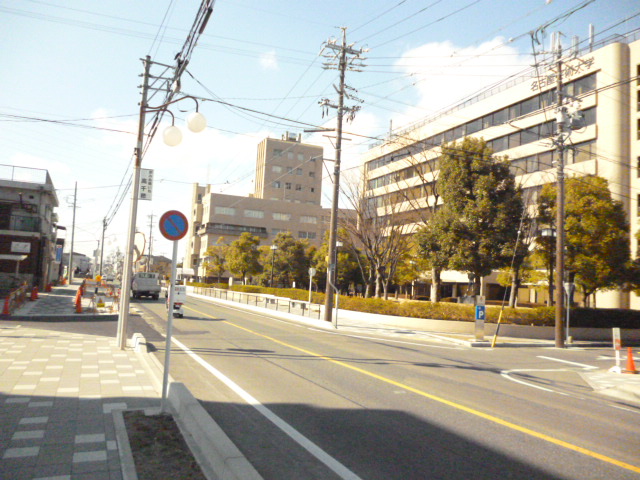イサリオン 図書館