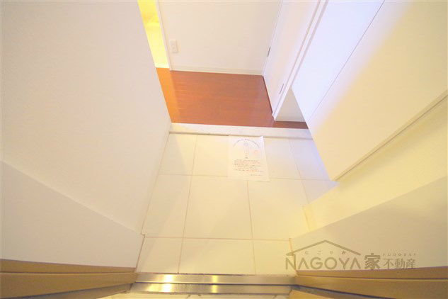 Gramercy Shiromi-dori 玄関