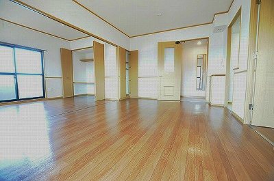 ニューリバー戸畑 リビング