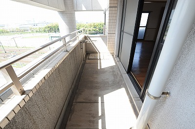ニューリバー戸畑 ベランダ