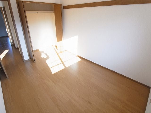メゾン・ド・ナールⅢ ベッドルーム