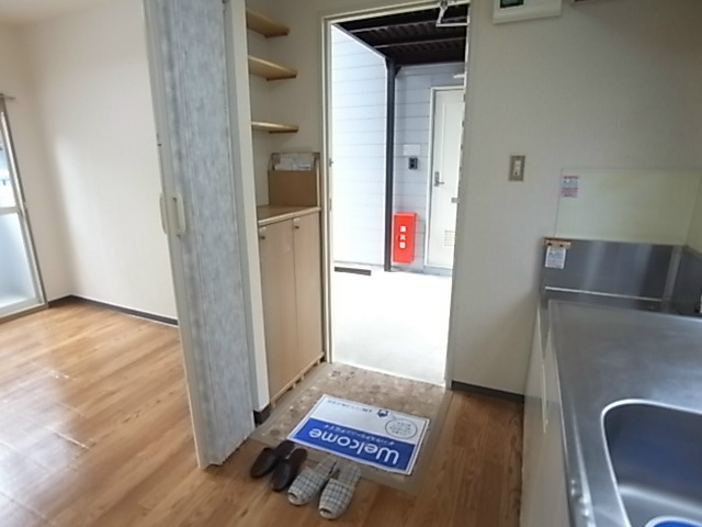 ハイツ平川 玄関