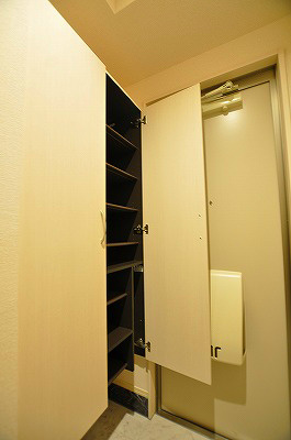 アルウェット 玄関