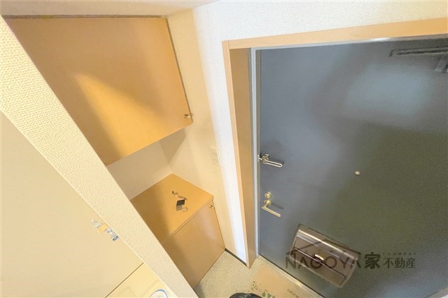 Belle　Vivre新栄 玄関