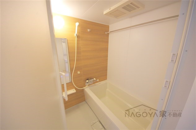 コンフォート新栄 風呂画像