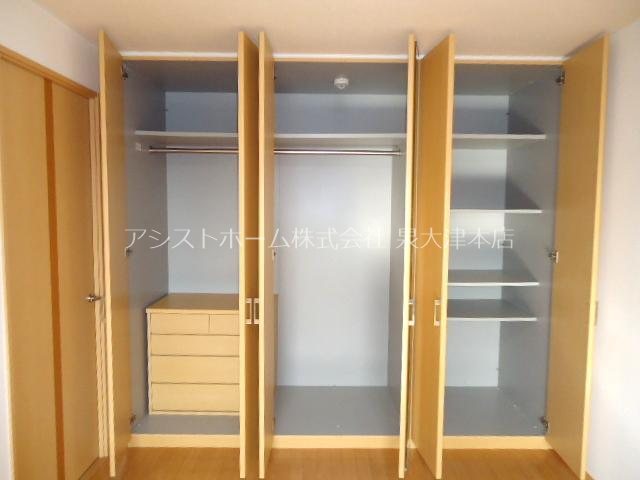 大阪府岸和田市磯上町５丁目6-1 収納