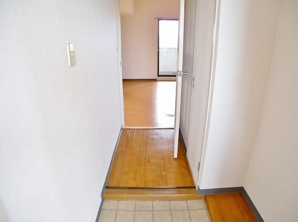 エルザサンリバー戸畑 玄関