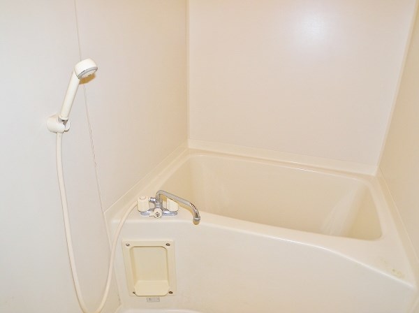 エルザサンリバー戸畑 風呂画像