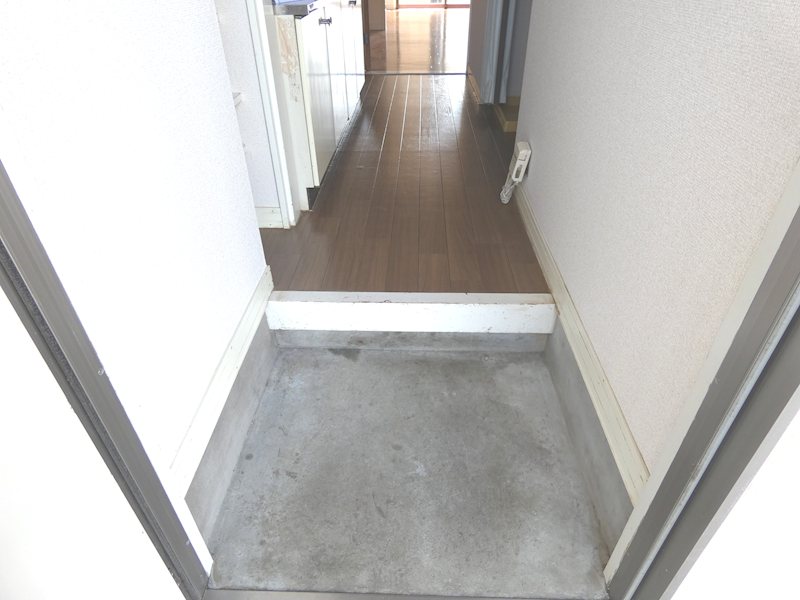 フルール梨の木 玄関
