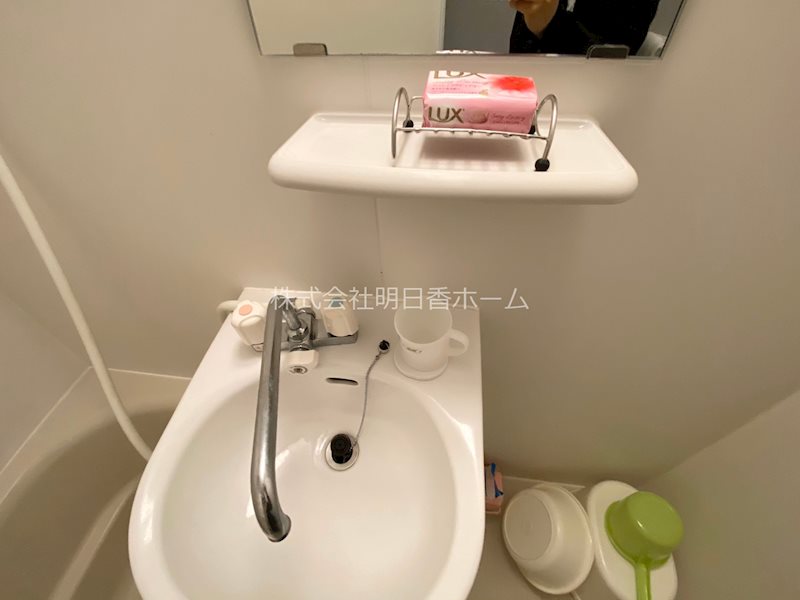 亢ビル（マンスリーマンション） 洗面所