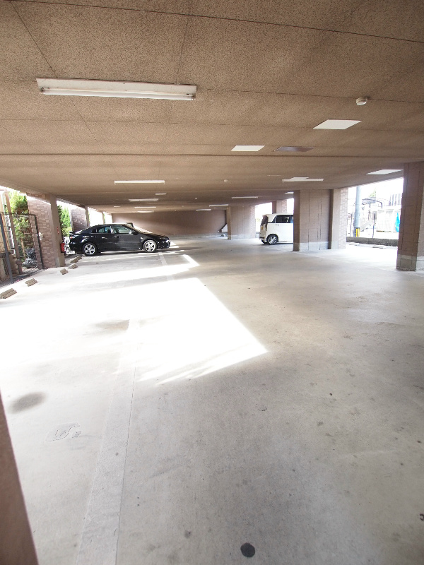 アネックス菩提寺 駐車場
