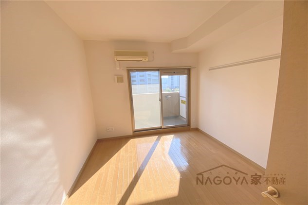 プレサンス名古屋駅前 リビング