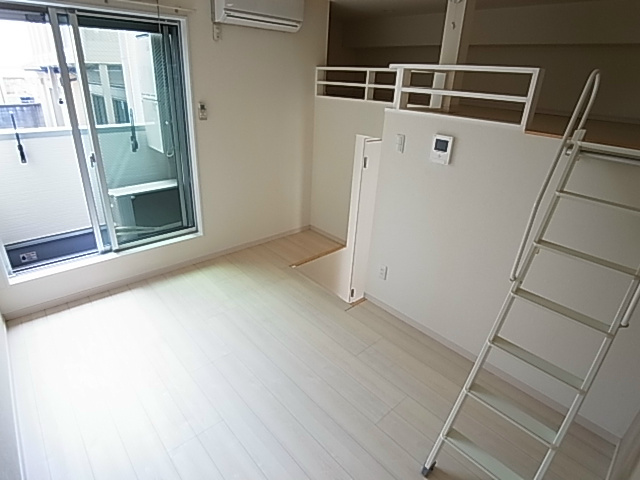 アーク リビング