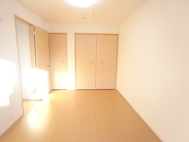 クレメント・リヴァーＣ棟 ベッドルーム