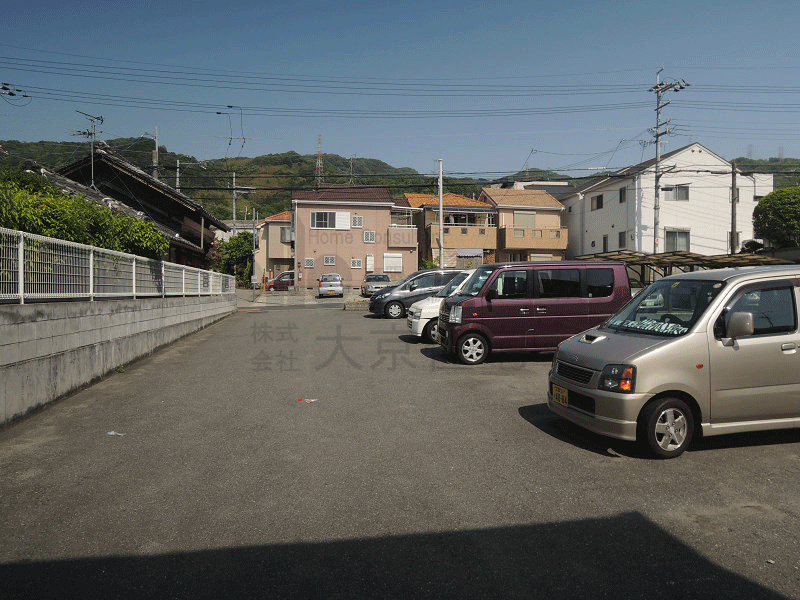 新栄プロパティー恩智Ⅲ　　旧パークハイツたつみ 駐車場