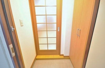 ナーセリーＫ２ 玄関