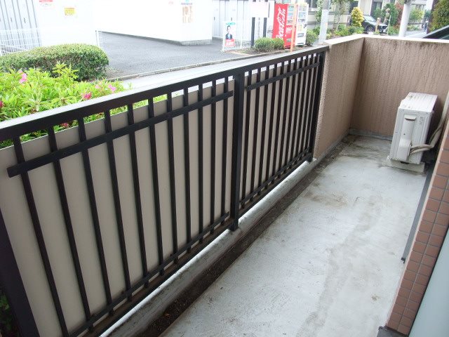 ファミーユ柳沢  ベランダ
