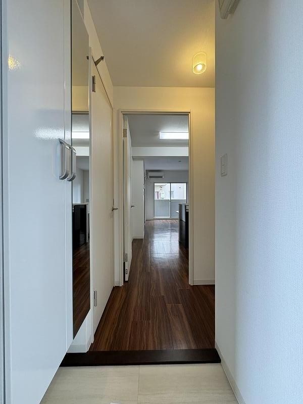 グランソレイユ 玄関