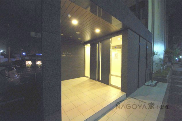 ラ・トゥール代官町 エントランス