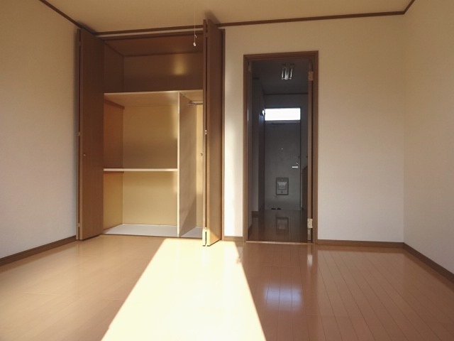 第二サンハイツ ベッドルーム