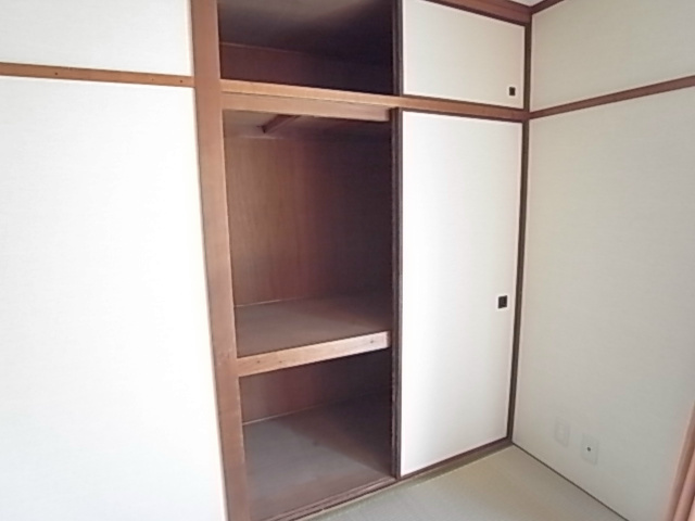 六甲アビタシオン 収納