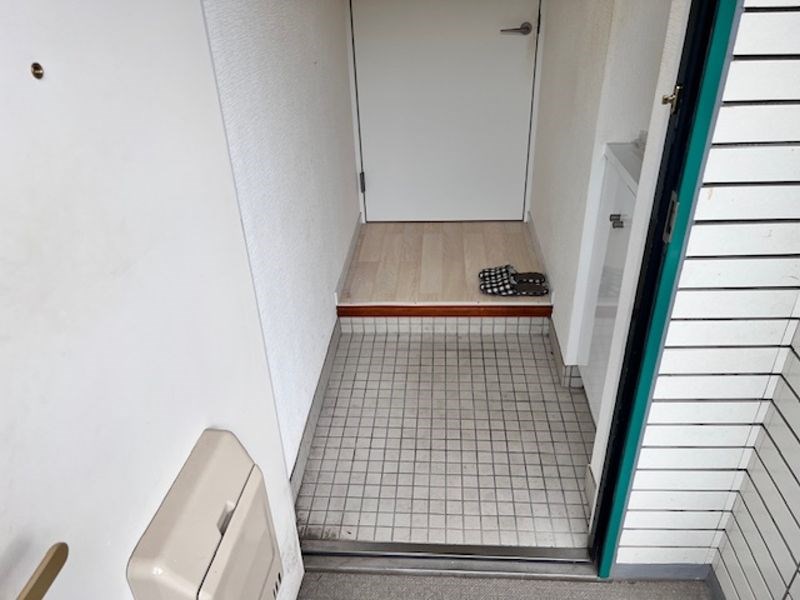 レフォール向ヶ丘 玄関