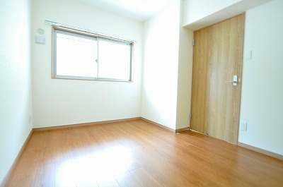 ユーミーシャルマン  ベッドルーム