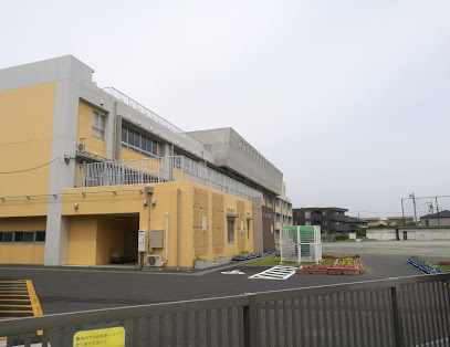 リバーサイド　カーサ 小学校