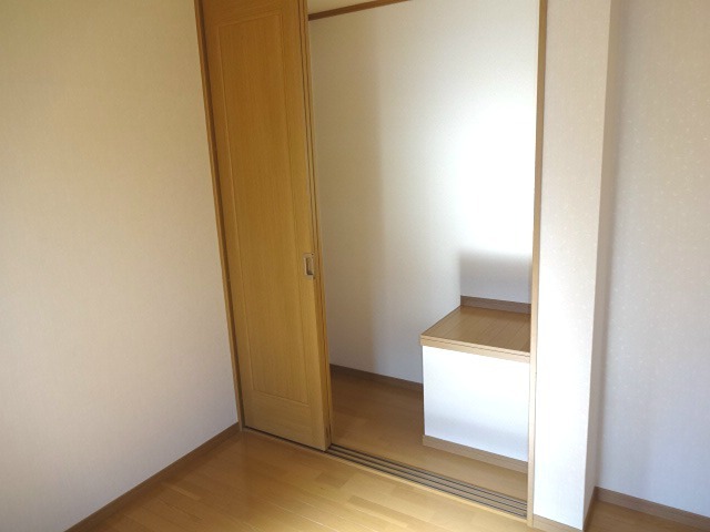 プレメゾン５上野 収納