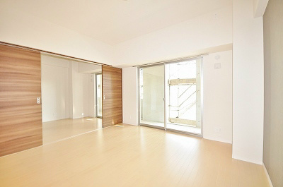 CREWS.ROI Tenraiji(クルーズロワ天籟寺) リビング