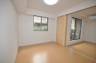 ルミナス  ベッドルーム